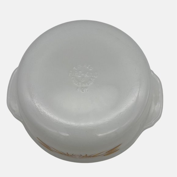 Vintage 1960s Fire King Wheat Pair Round Cake Plates 7" & 8" Anchor Hocking - Picture 6 of 8